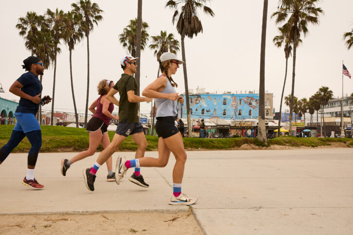 los angeles beach to beach half marathon 21k 960x640 2