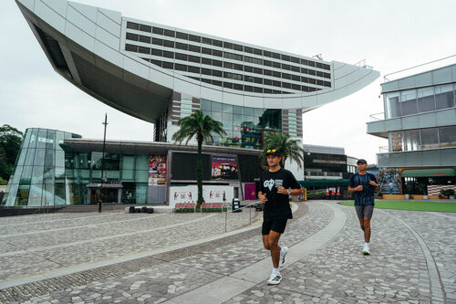 HONG KONG PEAK PURSUIT - 22K