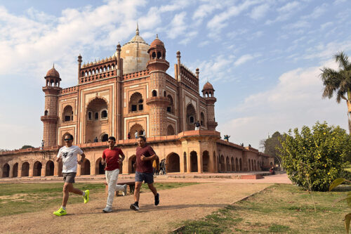 GLANCING THROUGH MUGHAL ERA TOMBS DELHI - 12K