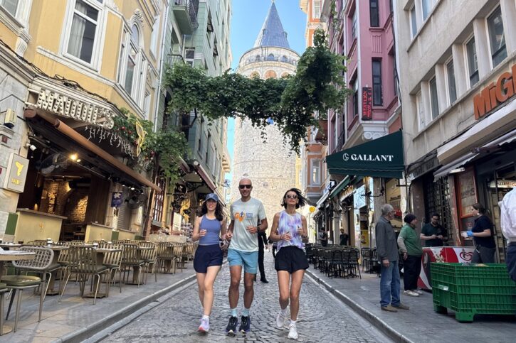 The_Many_Faces_of_Istanbul_15K_960x640